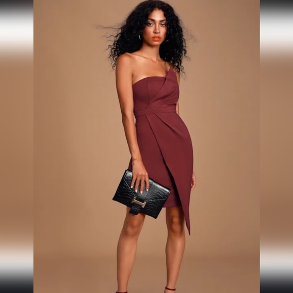 Lulus Queen of the City Burgundy Strapless Bodycon Dress Sz M NWT - Picture 8 of 13